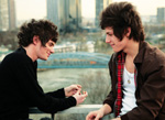 Arthur (Felix Moati) und Mael (Jérémy Kapone)